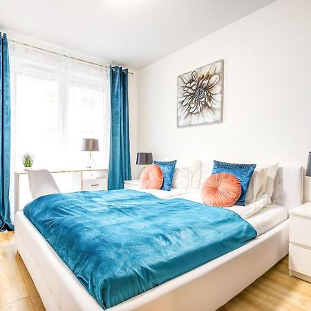 Modern Apartment With Free Garage And Balcony In The Downtown 布达佩斯 外观 照片